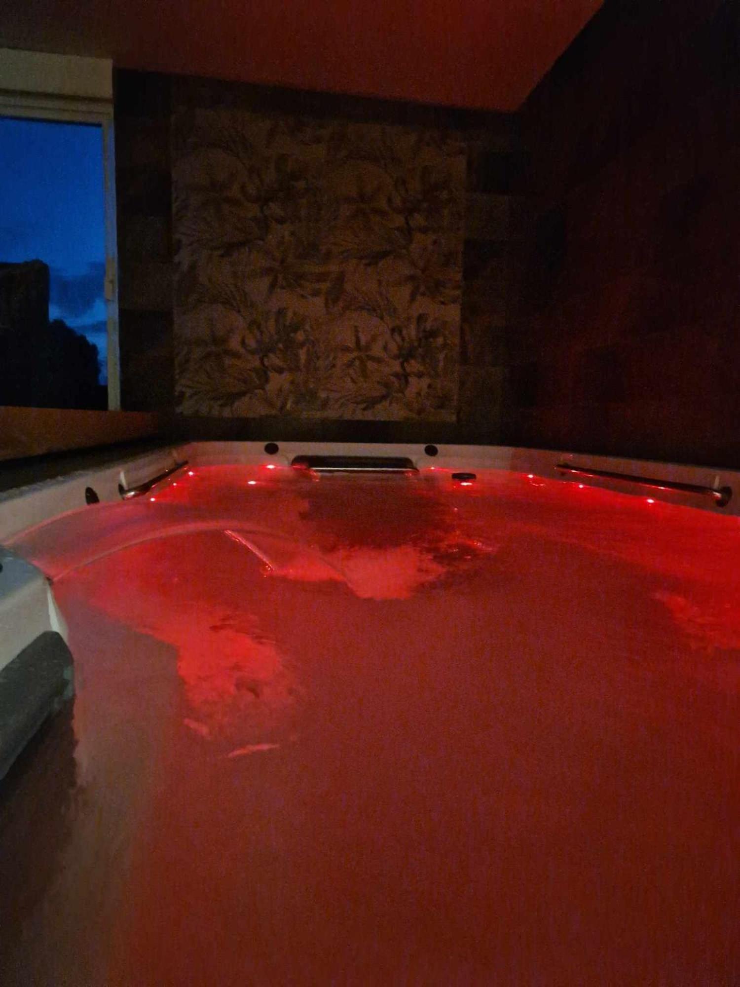Escapade Romantique A Omer-espace Totalement Privatise Avec Terrasse *